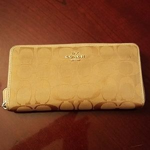 Coach wallet